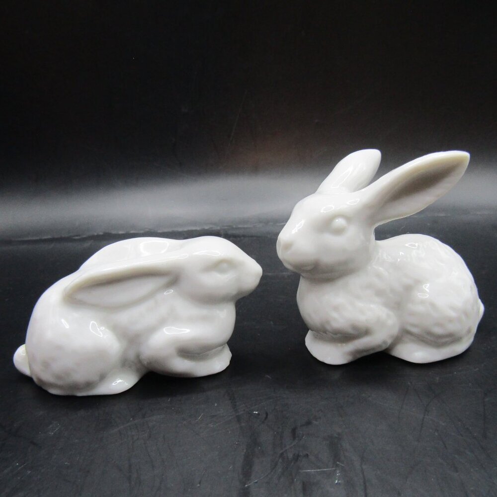 Two Otagiri Porcelain Rabbit Figurines - Picture 4 of 13